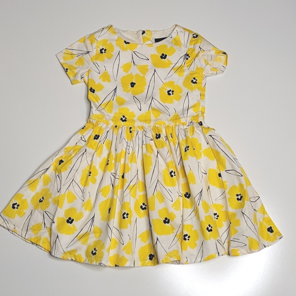 Girls summer dress. Size 4
